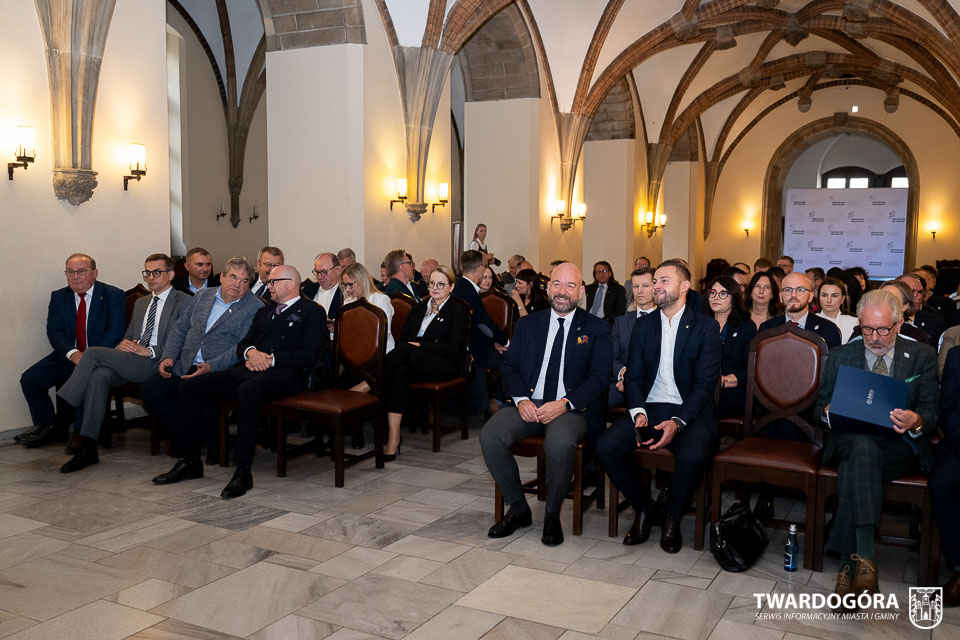 51 samorząd&oacute;w chce Metropolii Wrocławskiej
