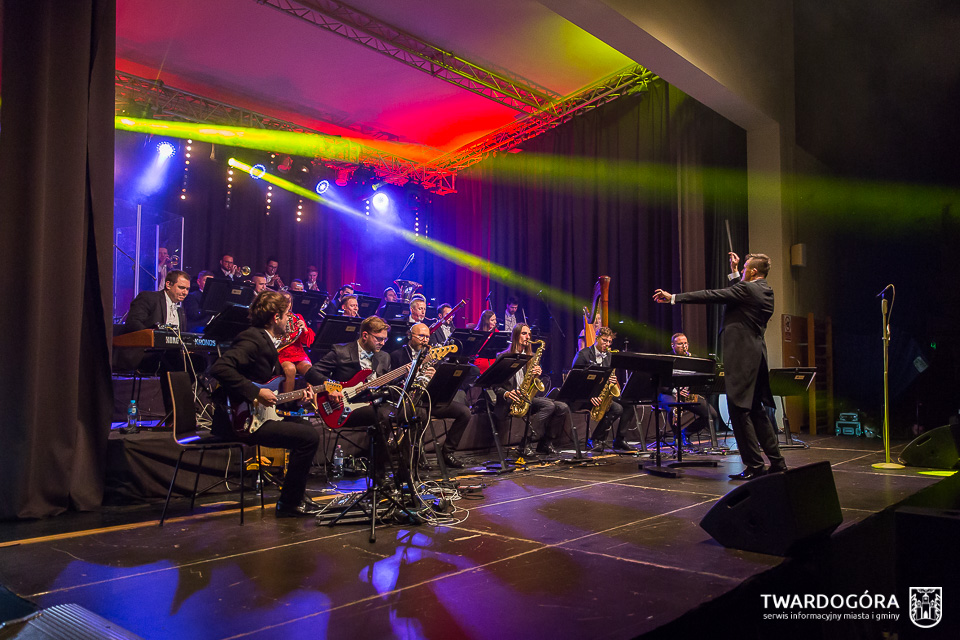 Twardogórskie obchody Narodowego Święta Niepodległości - koncert Narodowej Orkiestry Dętej w Lubinie