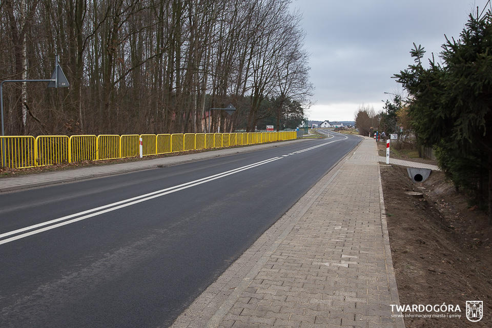 Przebudowany odcinek drogi 448 Moszyce - Goszcz