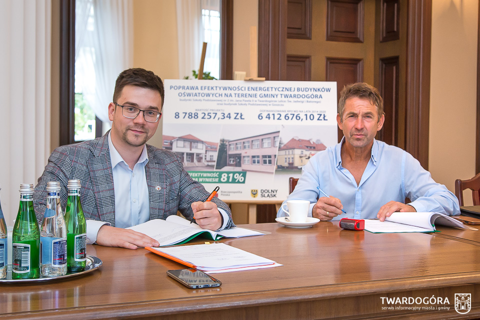 Umowy na termomodernizację szkół już podpisane